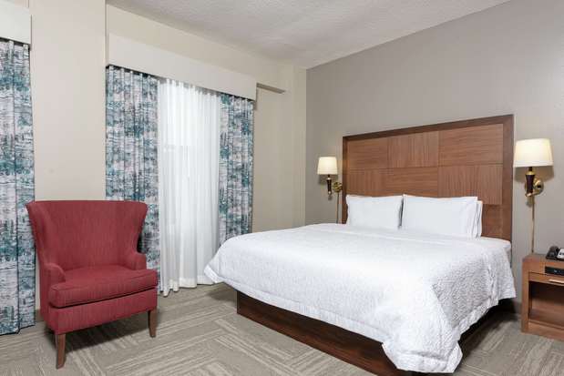 Images Hampton Inn Indianapolis Downtown Across from Circle Centre