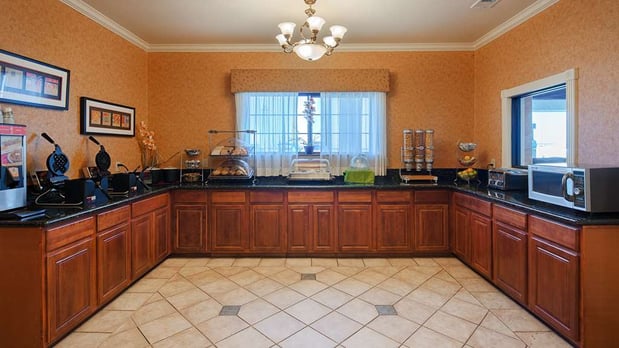 Images Best Western Henrietta Inn & Suites