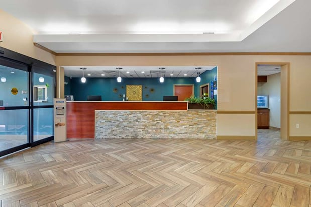 Images Best Western Plus Suites-Greenville