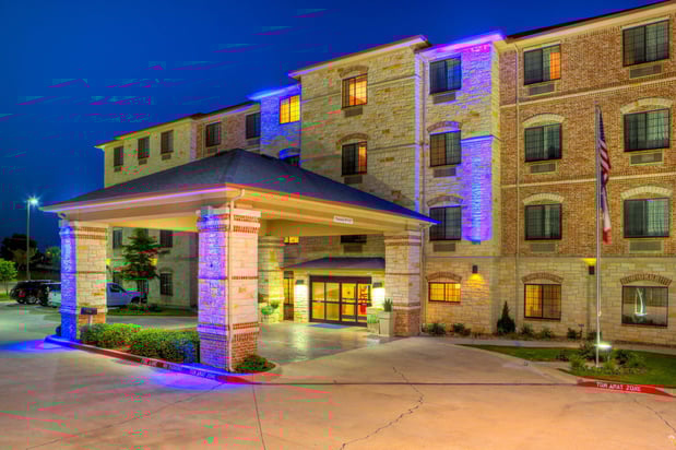 Images Holiday Inn Express & Suites Granbury by IHG