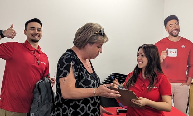 Images Mauricio Leon-Risemberg - State Farm Insurance Agent
