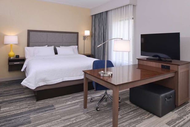 Images Hampton Inn & Suites Cincinnati-Mason