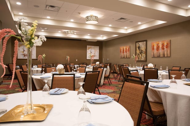 Images Holiday Inn Murfreesboro by IHG