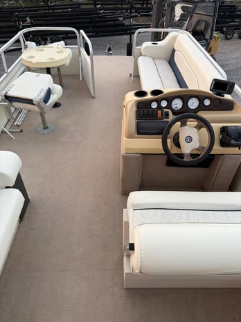 Images Happy Holiday Travel Inc