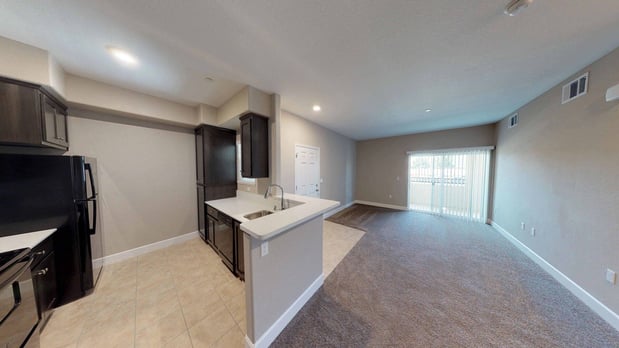 Images Edgewater Apartments