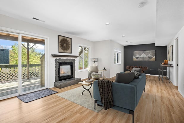 Images Lisa Bradburn, Premiere Property Group, LLC