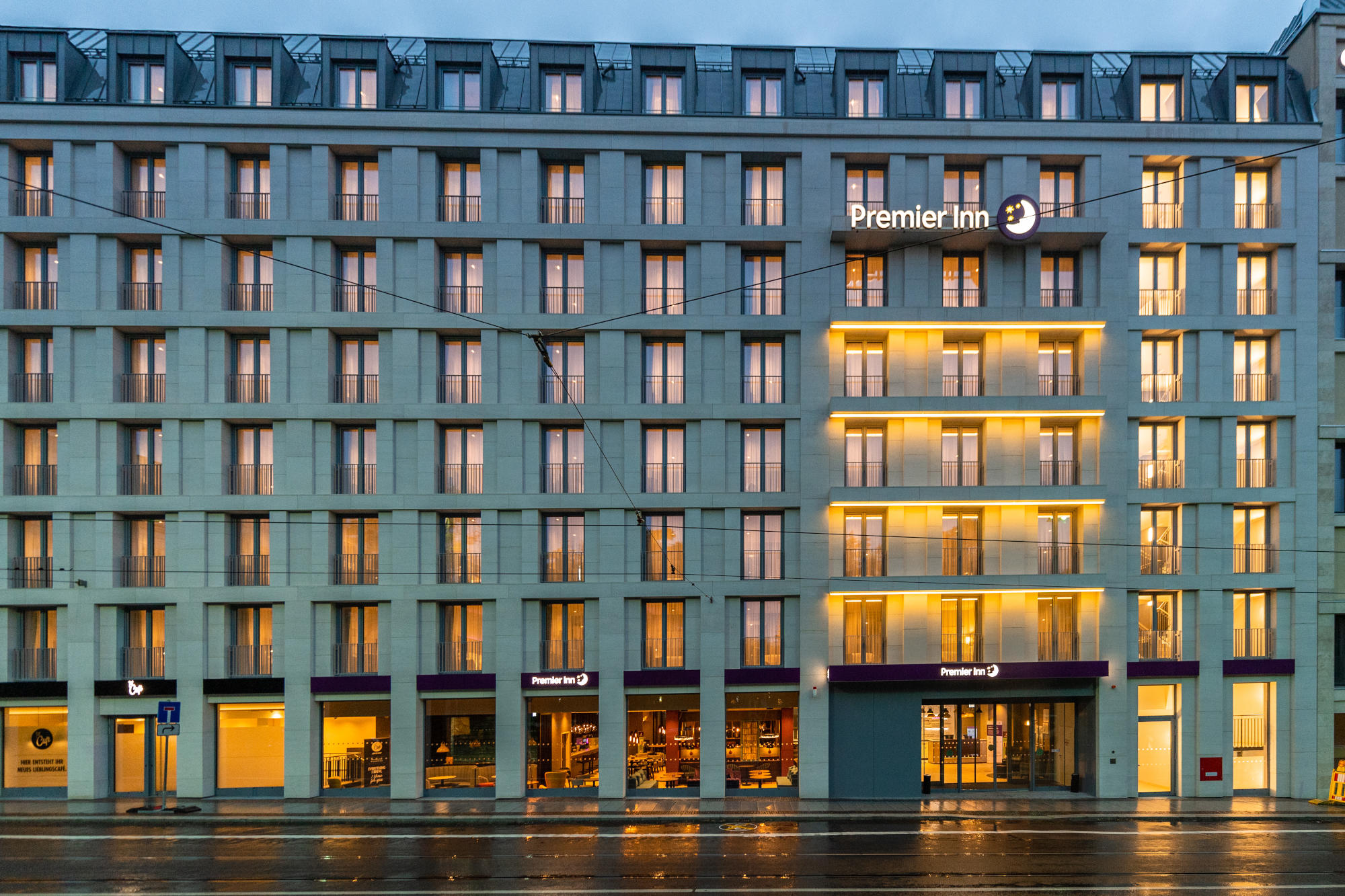 Kundenbild groß 1 Premier Inn Leipzig City Oper hotel