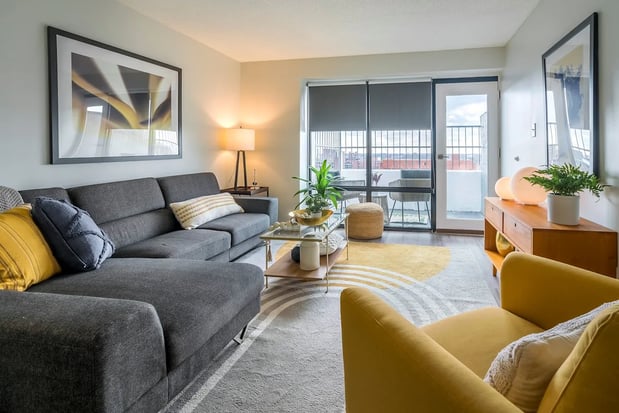 Images Iris Luxury Apartments