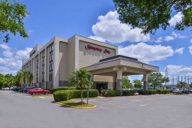 Images Hampton Inn closest to Universal Orlando