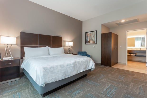 Images Holiday Inn & Suites Jefferson City by IHG