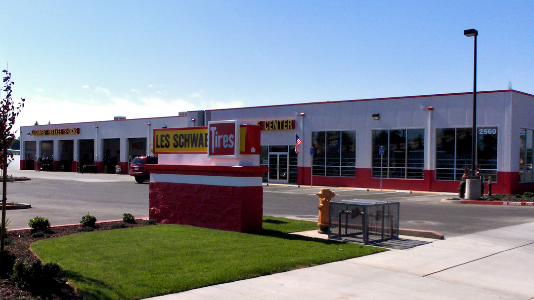 Les Schwab Tire Center