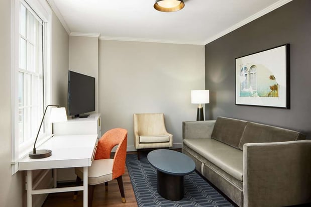 Images The Terrace Hotel Lakeland, Tapestry Collection by Hilton