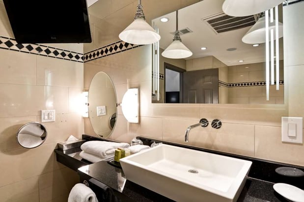 Images The Cincinnatian Hotel, Curio Collection by Hilton