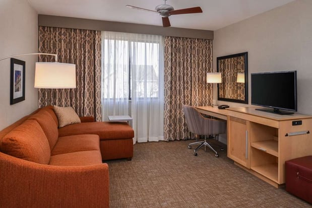 Images Hampton Inn & Suites Denver-Speer Boulevard