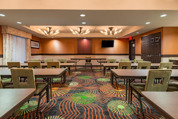 Images Holiday Inn Express & Suites Hobbs, an IHG Hotel