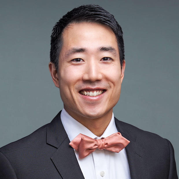 Images Daniel Y. Choi, MD