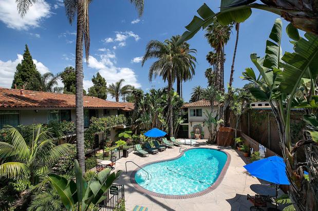 Images Inn by the Harbor