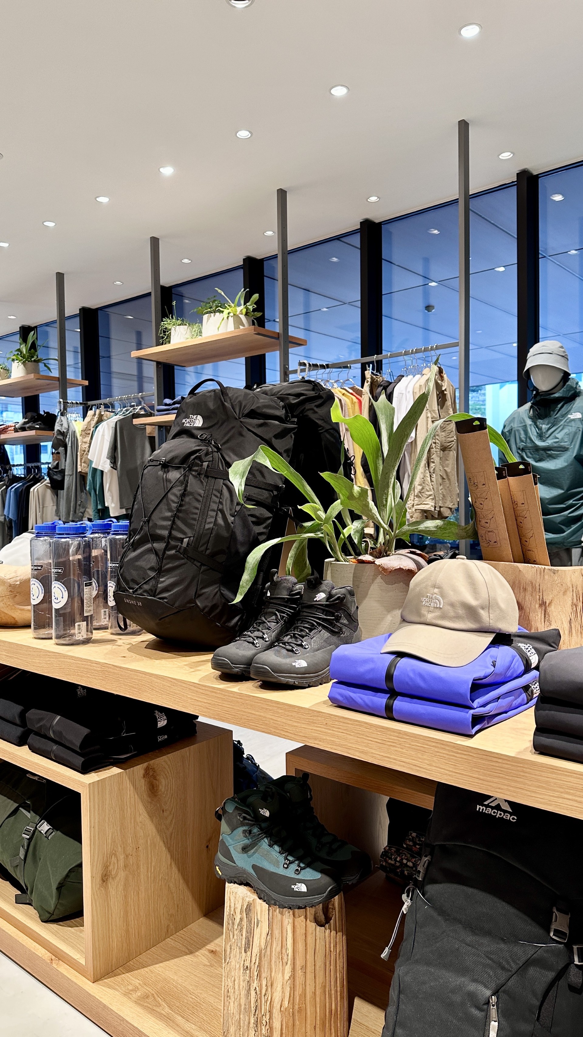 Images THE NORTH FACE+ (ザ・ノース・フェイス プラス) アミュプラザ長崎