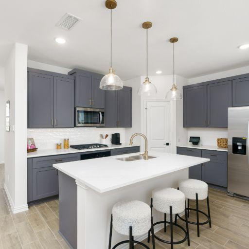 Images UnionMain Homes - Walden Pond 50's