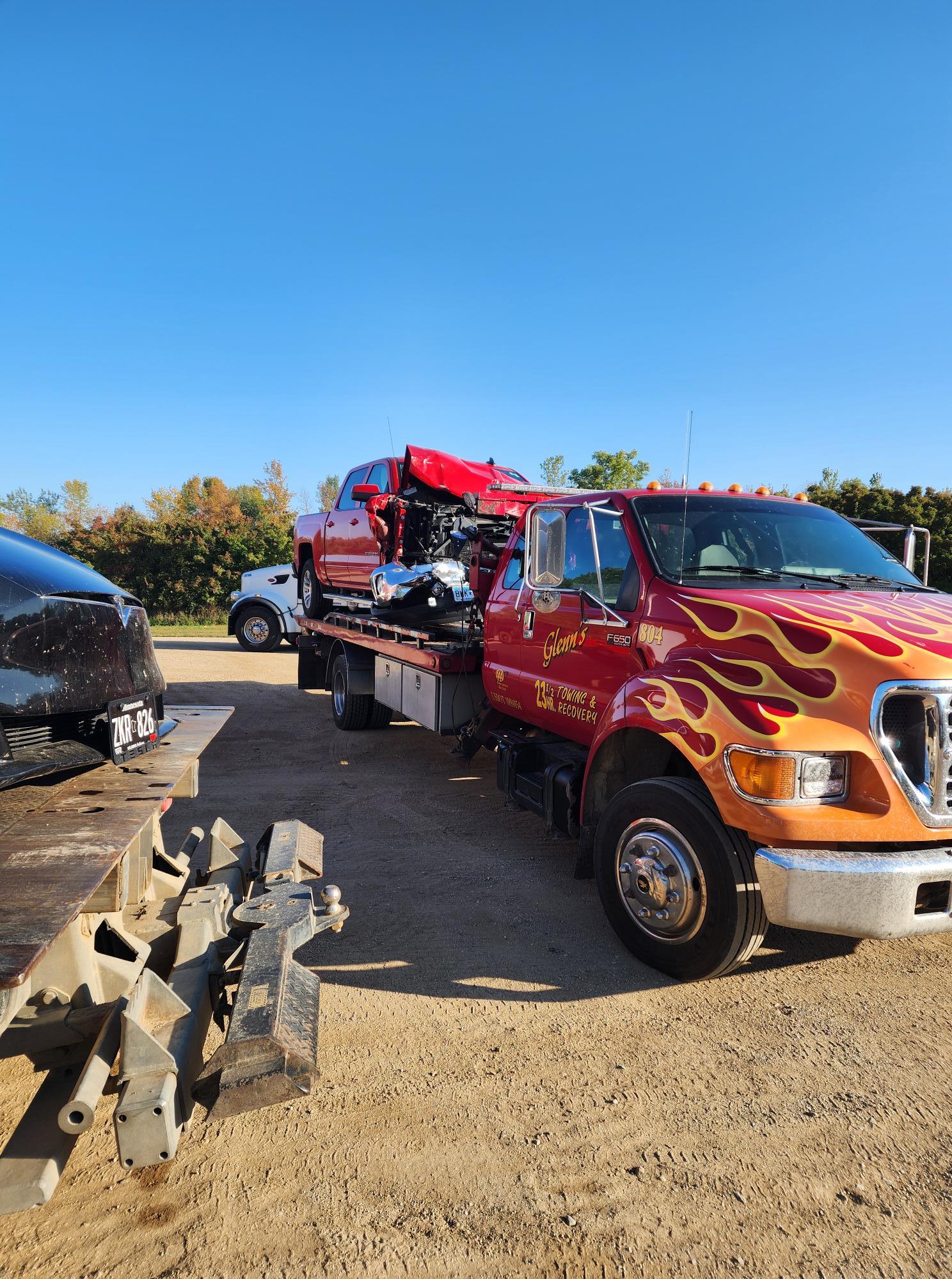 Glenn's Towing and Repair Image