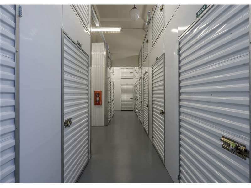 Interior Units - Extra Space Storage at 2800 W Pico Blvd, Los Angeles, CA 90006