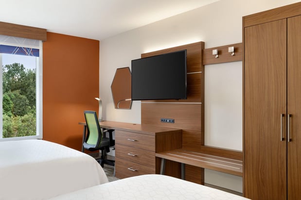 Images Holiday Inn Express & Suites Auburn - University Area by IHG