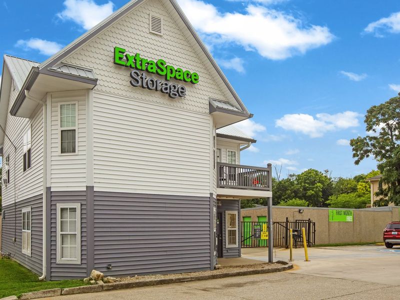 Beauty Image - Extra Space Storage at 9702 Taylorsville Rd, Louisville, KY 40299