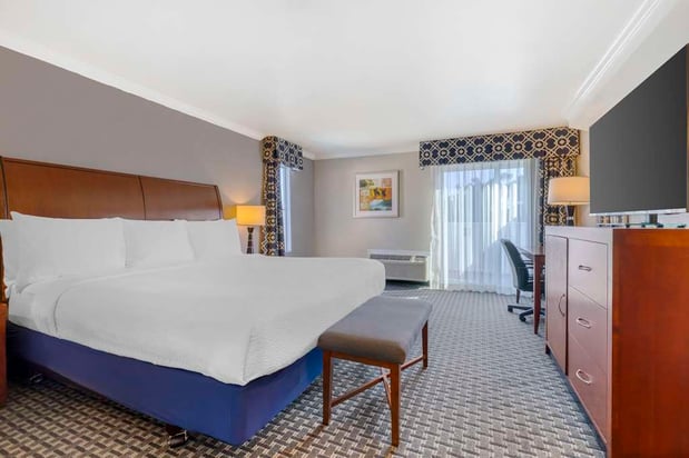 Images Best Western Plus Marina Shores Hotel