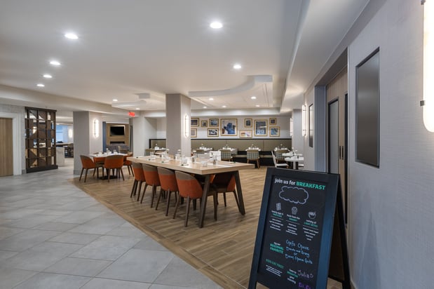 Images Holiday Inn Anderson by IHG