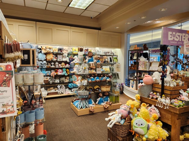 Images Gretchen's Hallmark Shop