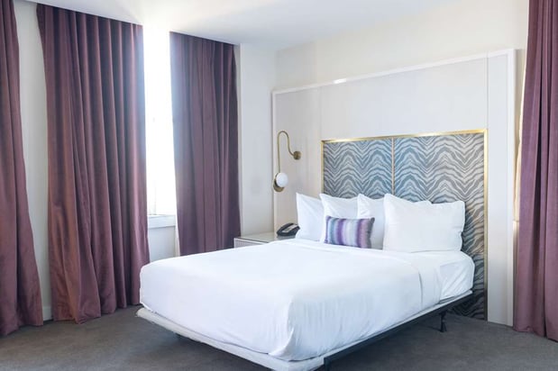 Images The Kelly Birmingham, Tapestry Collection by Hilton