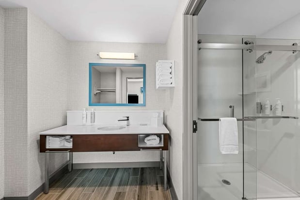 Images Hampton Inn & Suites Farmers Branch Dallas
