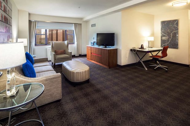 Images DoubleTree by Hilton Hotel & Suites Pittsburgh Downtown