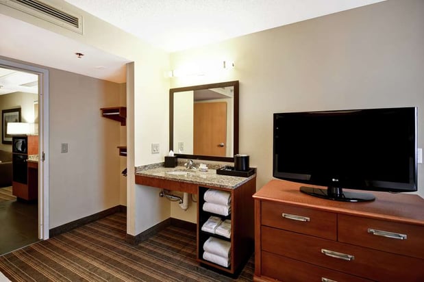Images Embassy Suites by Hilton Greenville Golf Resort & Conference Center