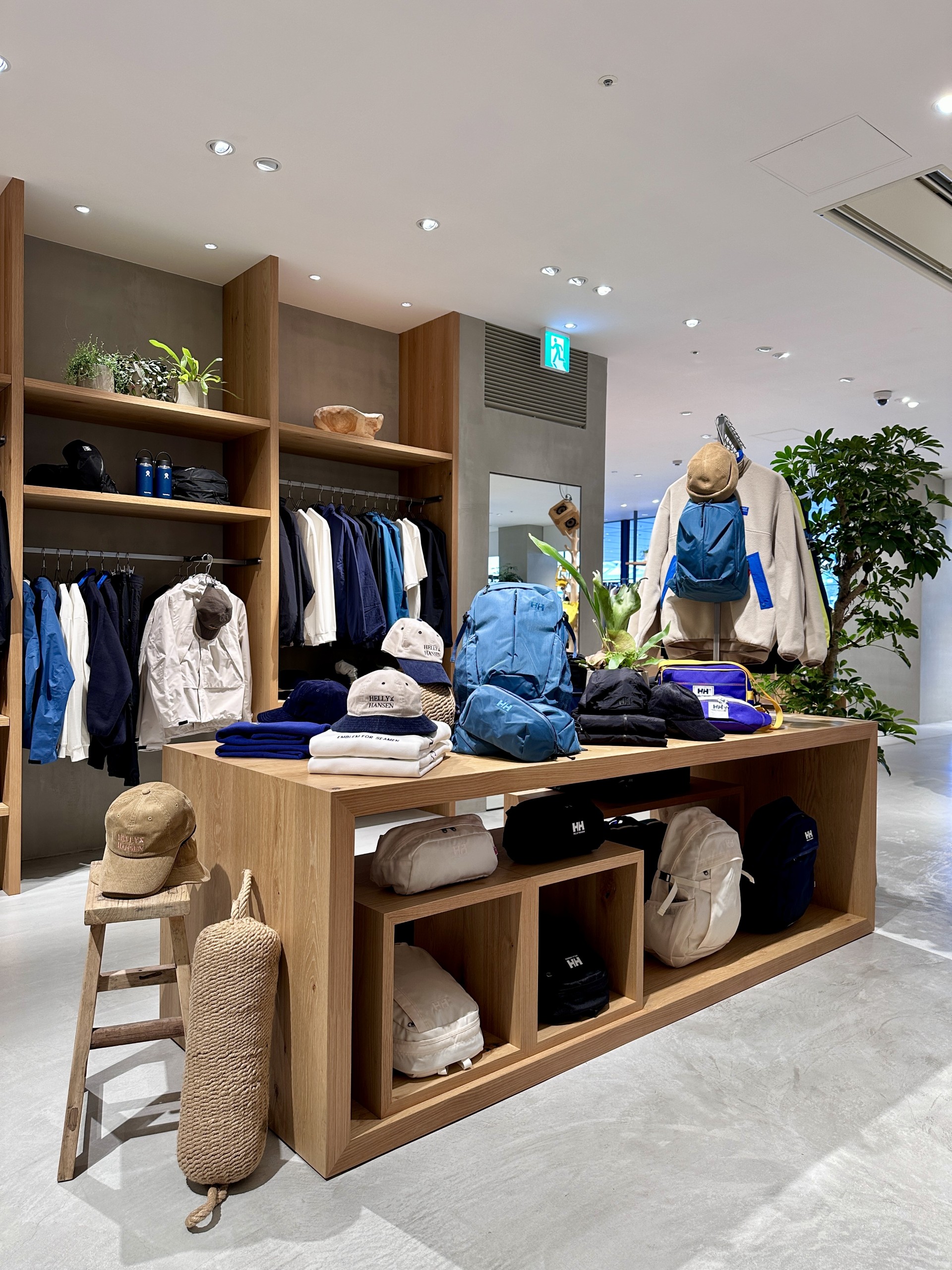 Images THE NORTH FACE+ (ザ・ノース・フェイス プラス) アミュプラザ長崎