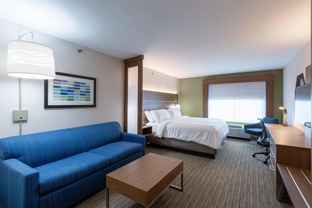 Images Holiday Inn Express & Suites Arlington North – Stadium Area by IHG