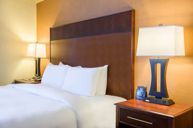 Images DoubleTree by Hilton Hotel Philadelphia Airport
