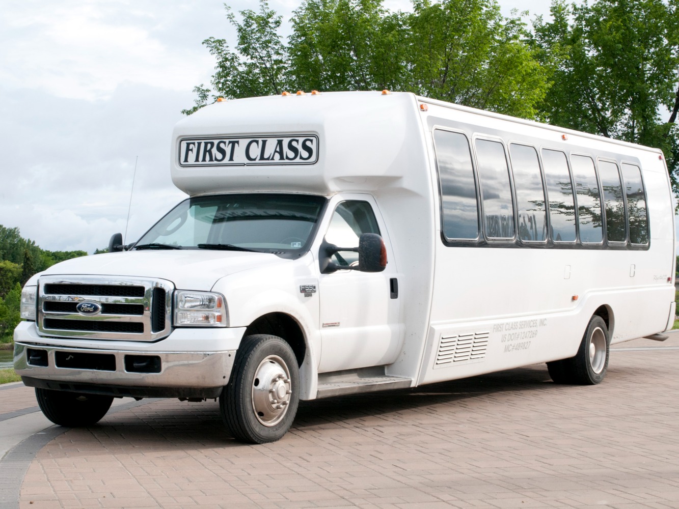 Images Saskatoon Limousine Direct