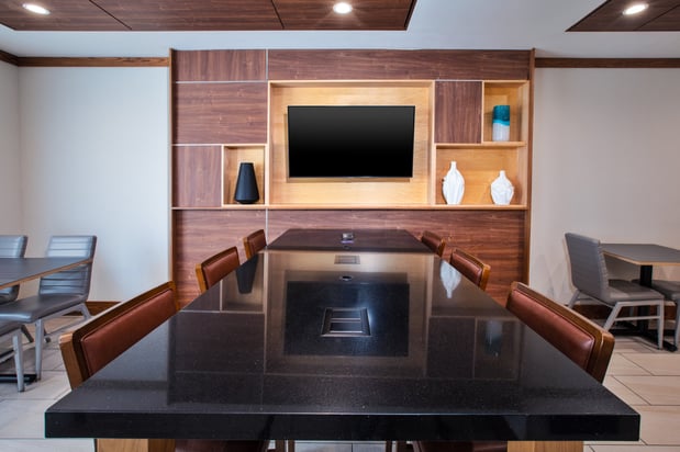 Images Holiday Inn Express & Suites Buffalo by IHG