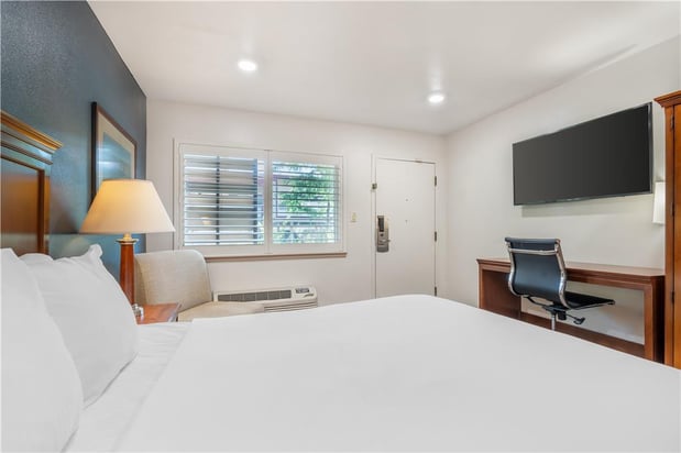 Images Best Western Plus Clocktower Inn