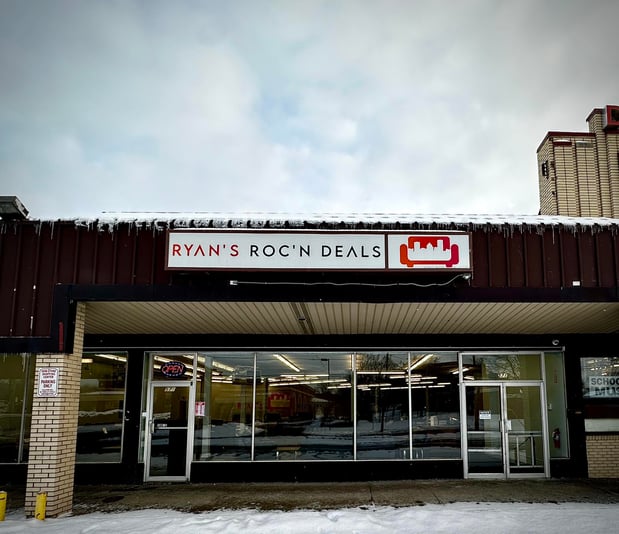 Images Ryan's Roc'N Deals