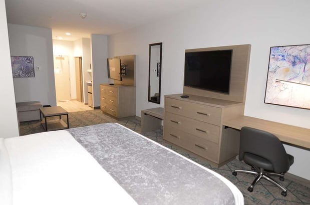 Images Best Western Plus Executive Residency Oklahoma City I-35