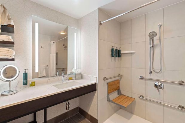 Images DoubleTree by Hilton Front Royal Blue Ridge Shadows