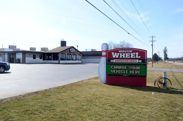 Images Wagon Wheel American Grill