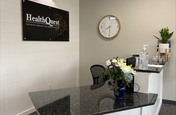 Images HealthQuest Physical Therapy – Ferndale
