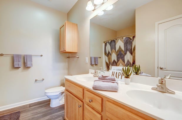 Images Carden Place Apartment Homes