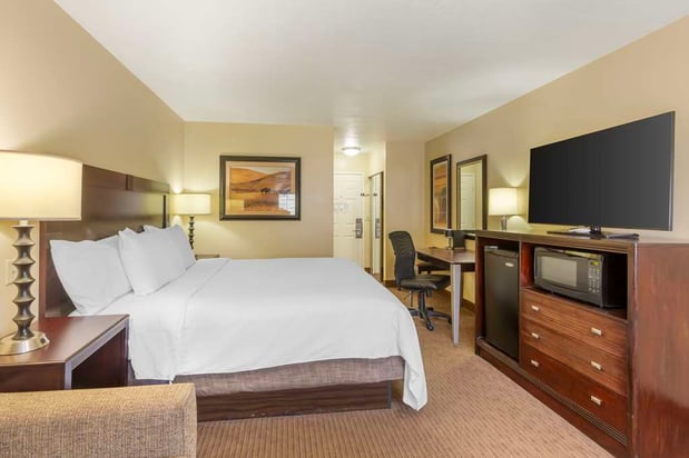 Images Best Western Plus CottonTree Inn