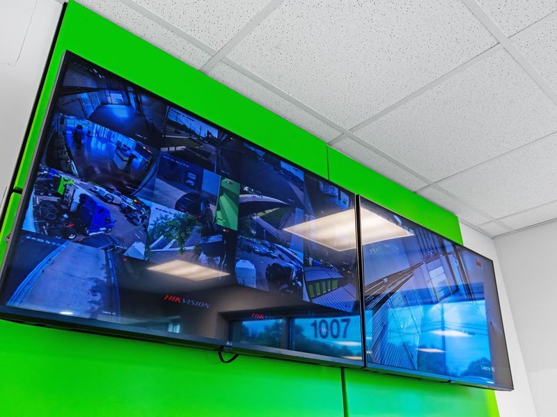 Security Screens - Extra Space Storage at 1007 Jersey Ave, New Brunswick, NJ 08901