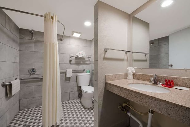Images SureStay Plus by Best Western San Antonio North