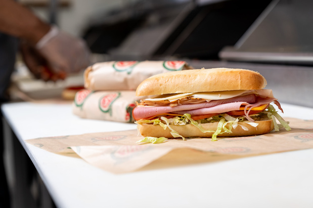 Images Glass Nickel Pizza Co. Green Bay